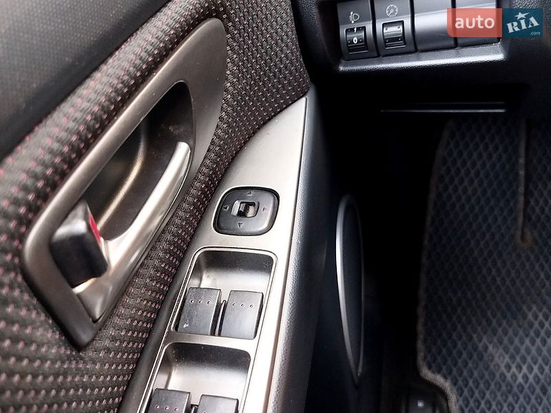 Хетчбек Mazda 3 2007 в Первомайську