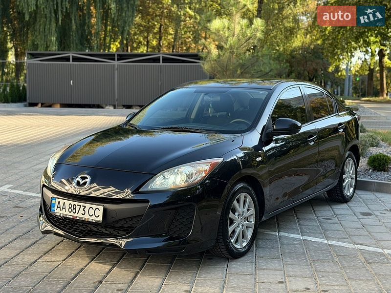 Седан Mazda 3 2013 в Рівному