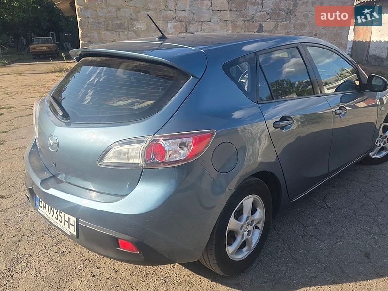 Хетчбек Mazda 3 2010 в Жовтих Водах