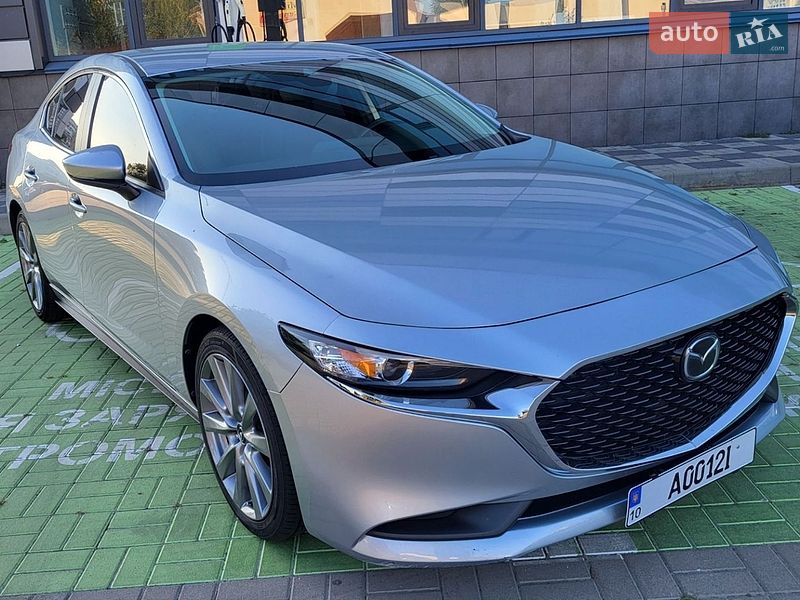 Седан Mazda 3 2020 в Черкасах