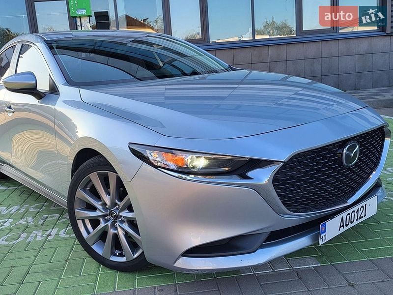 Седан Mazda 3 2020 в Черкасах