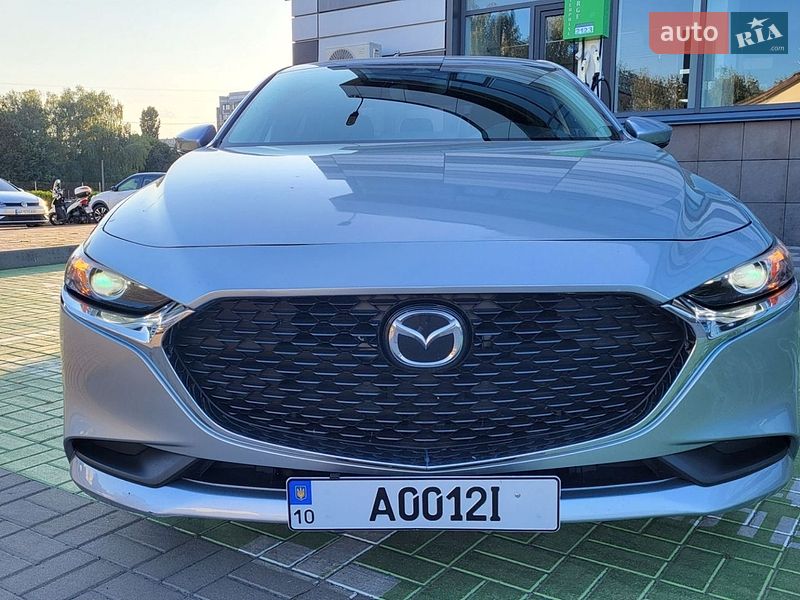 Седан Mazda 3 2020 в Черкасах