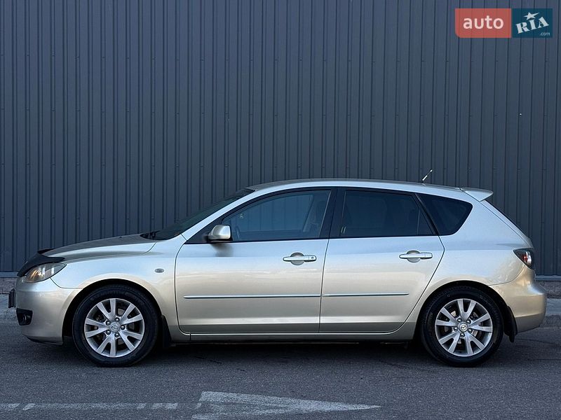 Хетчбек Mazda 3 2007 в Миколаєві