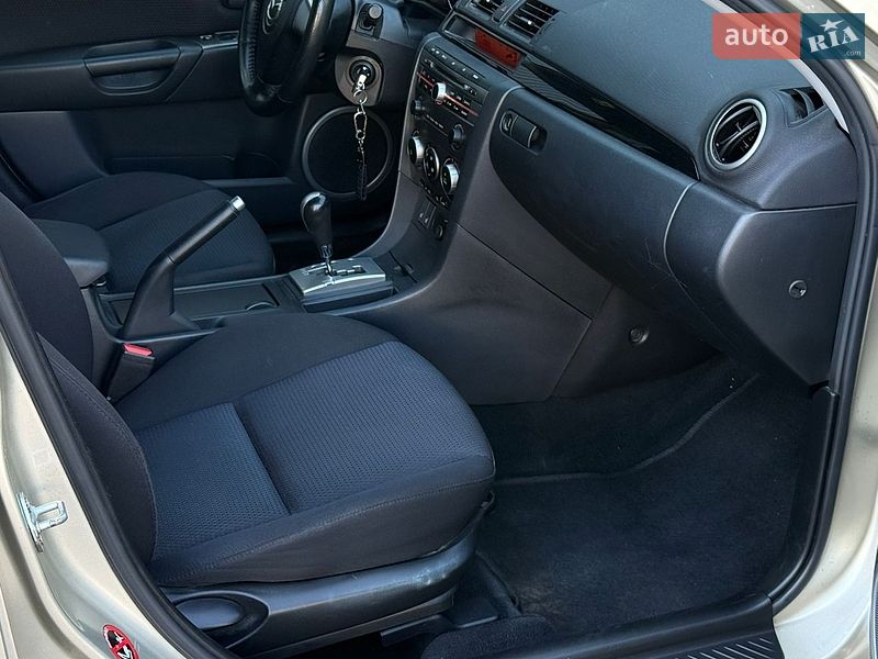 Хетчбек Mazda 3 2007 в Миколаєві
