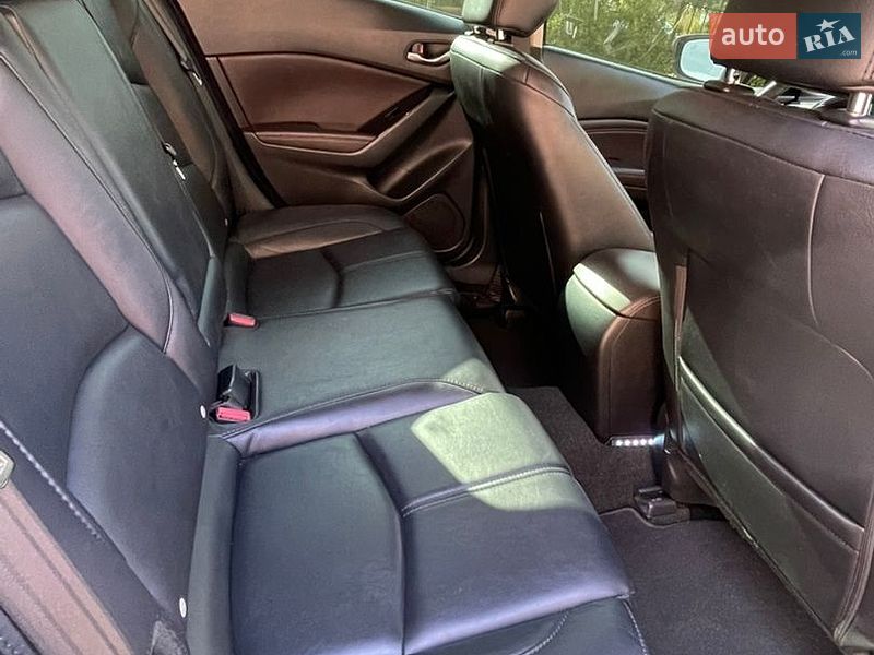 Хэтчбек Mazda 3 2017 в Броварах фото 28 Хэтчбек Mazda 3 2017 в Броварах