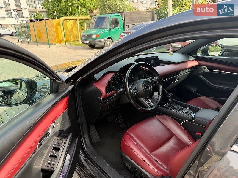 Хетчбек Mazda 3 2023 в Львові