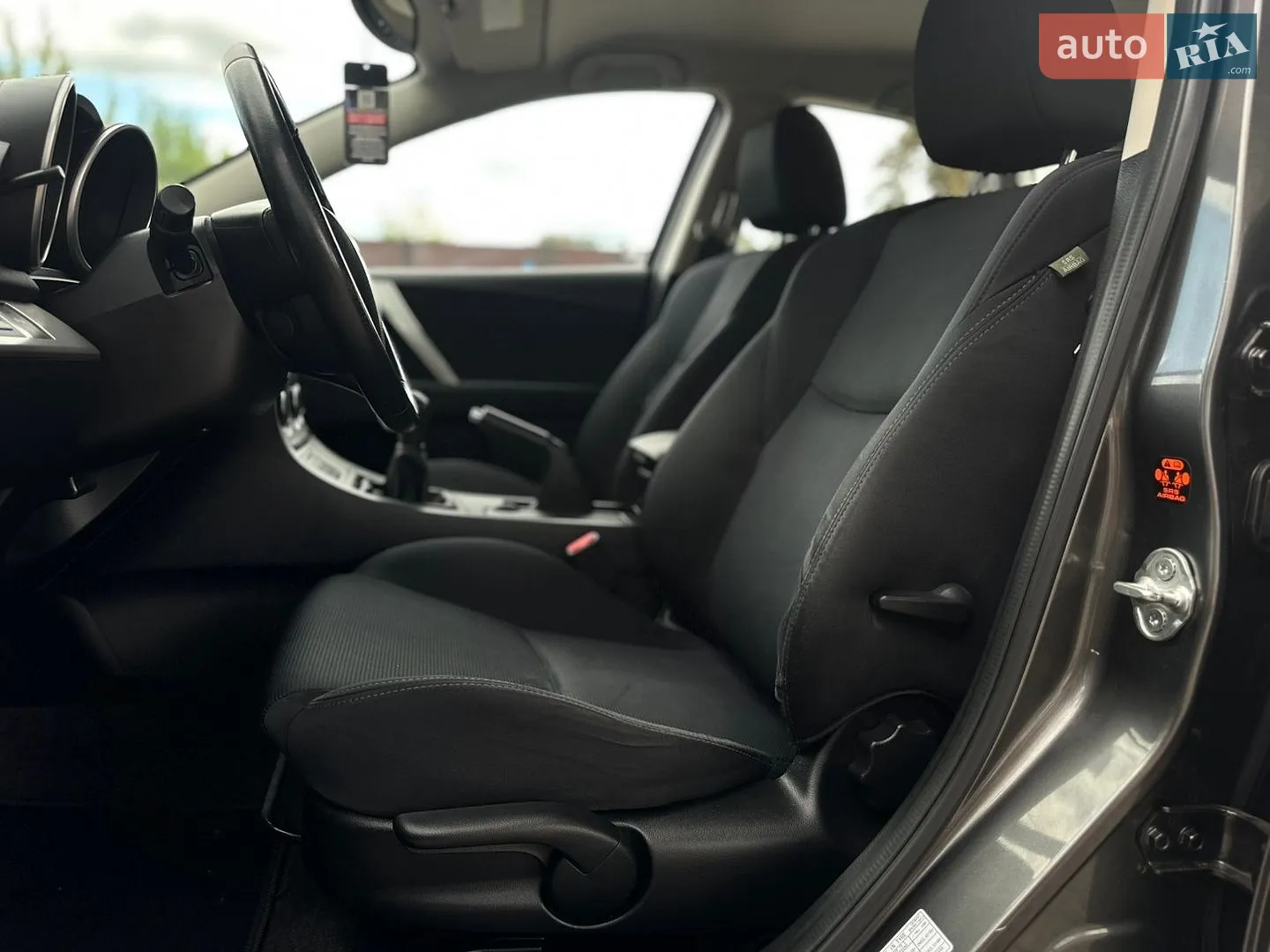 2010 Mazda 3 - мініатюра 26