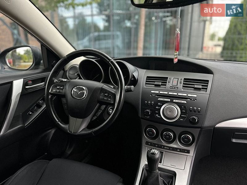 Хэтчбек Mazda 3 2010 в Виннице