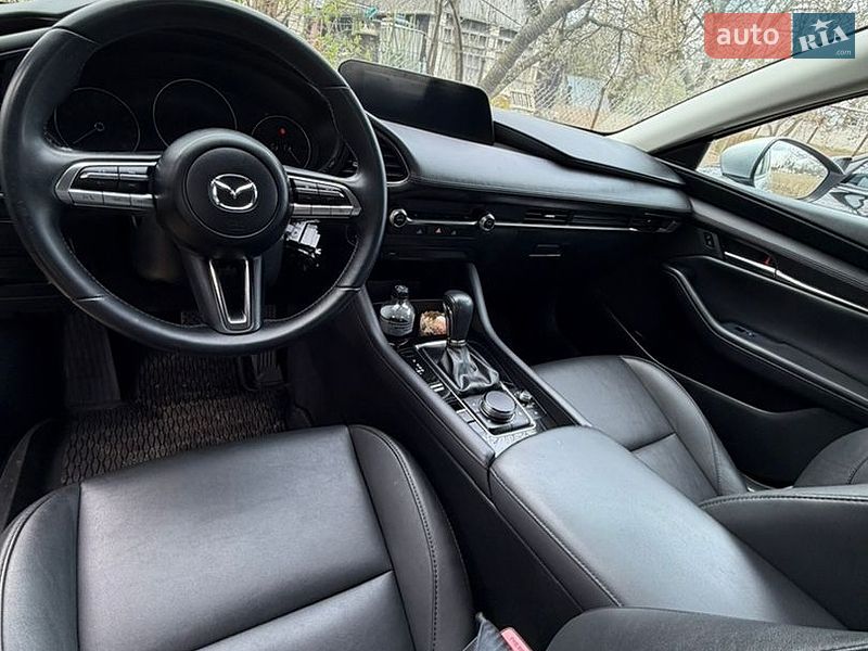 Седан Mazda 3 2019 в Рівному