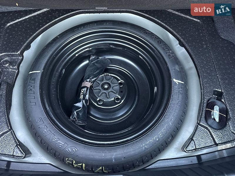 Седан Mazda 3 2018 в Киеве