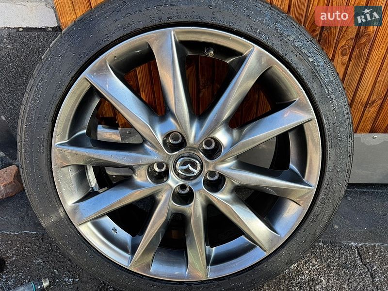 Седан Mazda 3 2018 в Киеве