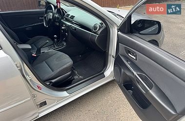 Седан Mazda 3 2006 в Городищеві