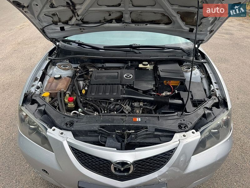 Седан Mazda 3 2006 в Городищеві