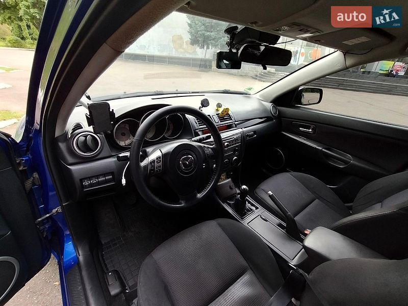 Хетчбек Mazda 3 2006 в Синельниковому