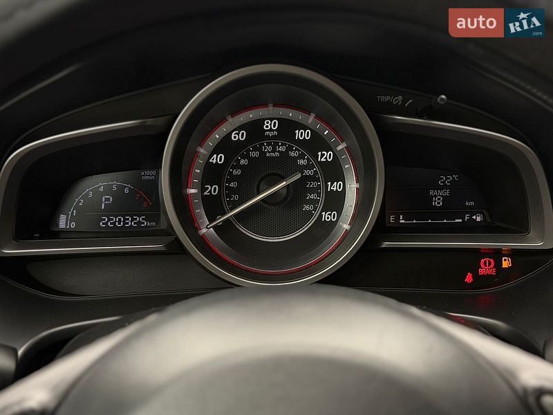 Седан Mazda 3 2015 в Шептицькому