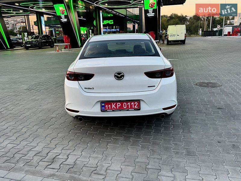 Седан Mazda 3 2021 в Днепре