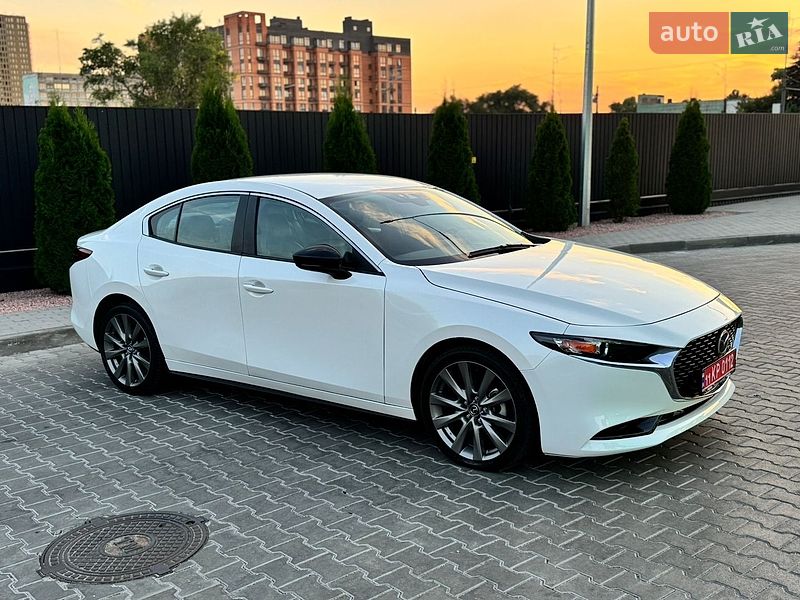 Седан Mazda 3 2021 в Днепре