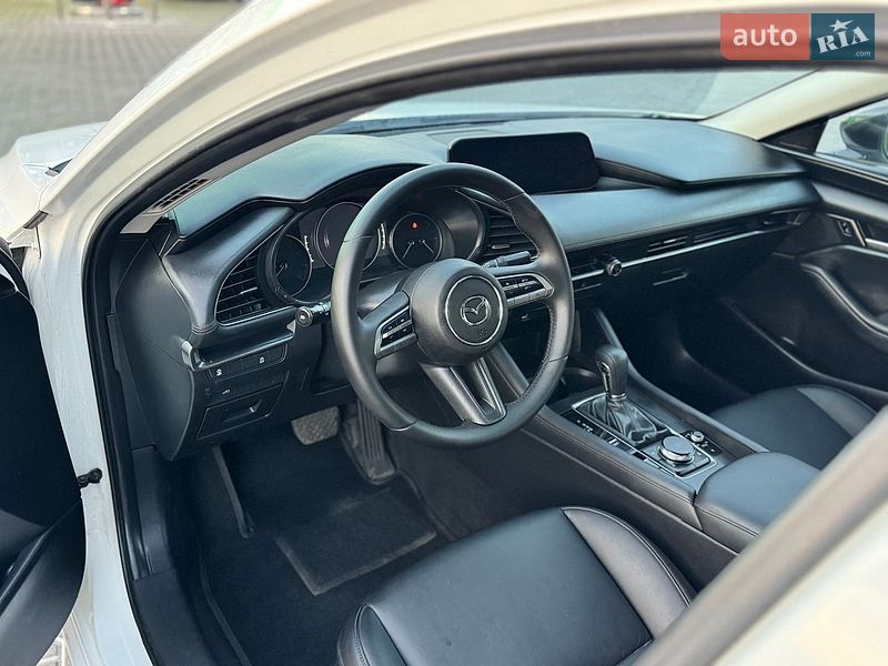 Седан Mazda 3 2021 в Днепре