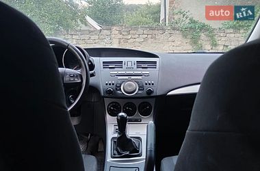 Седан Mazda 3 2010 в Чернівцях