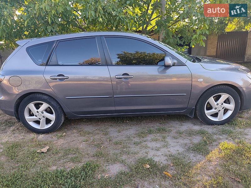Хетчбек Mazda 3 2006 в Кропивницькому