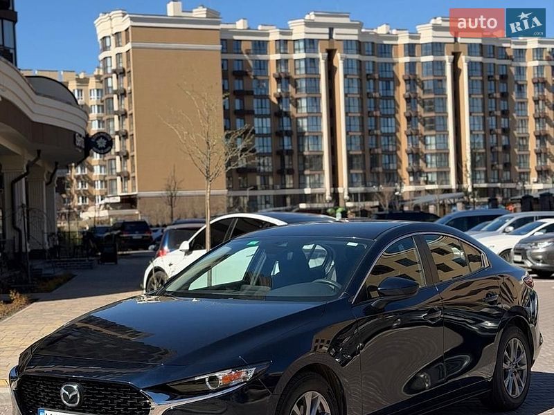 Седан Mazda 3 2021 в Києві