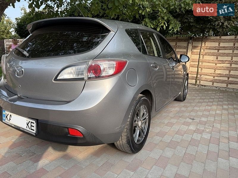 Хетчбек Mazda 3 2011 в Києві