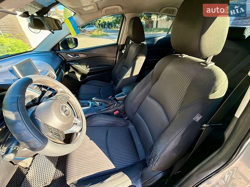 Седан Mazda 3 2016 в Одессе