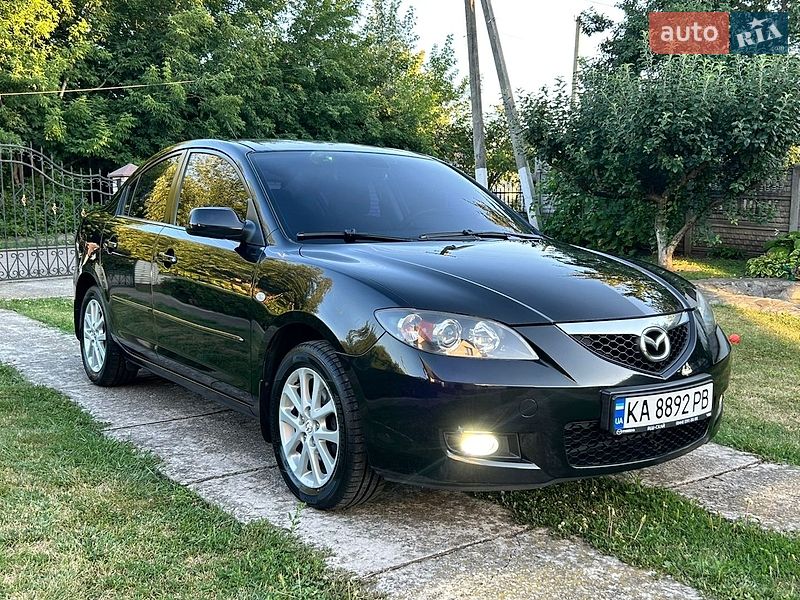 Седан Mazda 3 2008 в Киеве