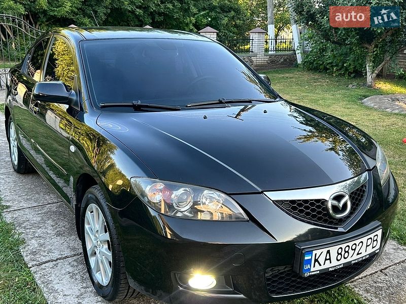 Седан Mazda 3 2008 в Киеве