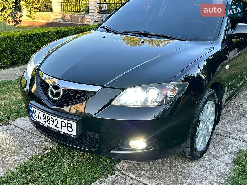 Седан Mazda 3 2008 в Киеве