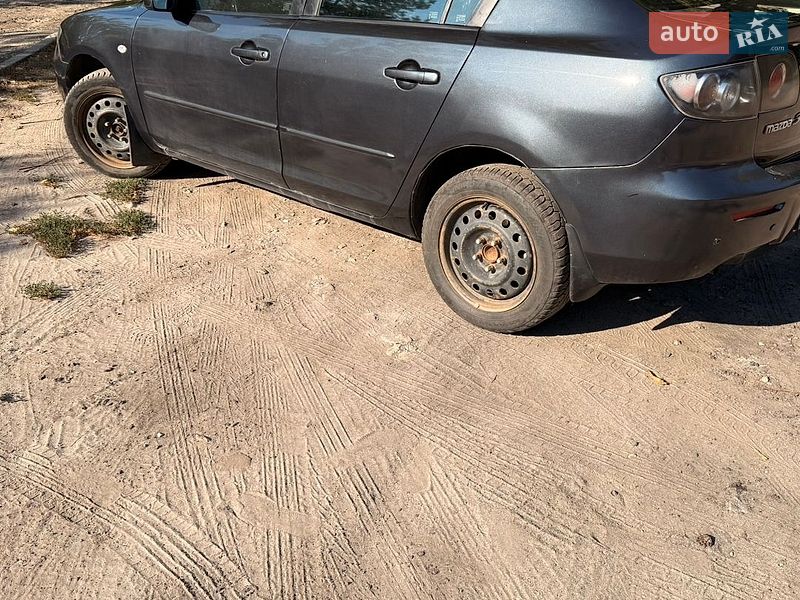 Седан Mazda 3 2006 в Харкові