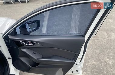 Седан Mazda 3 2014 в Ірпені