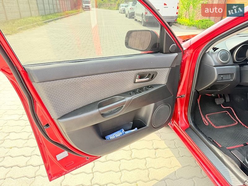 Седан Mazda 3 2005 в Хмельницком