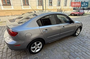 Седан Mazda 3 2004 в Каменец-Подольском
