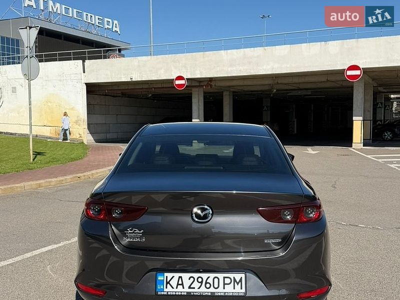 Седан Mazda 3 2021 в Киеве