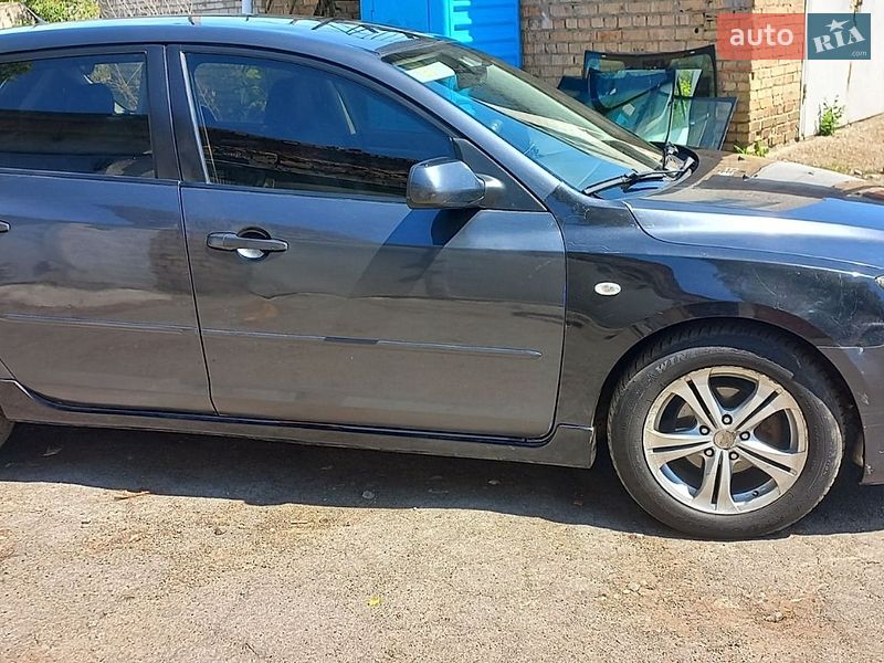 Хэтчбек Mazda 3 2005 в Сумах