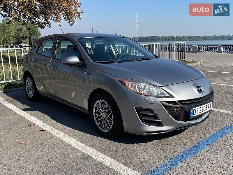 Хэтчбек Mazda 3 2010 в Днепре