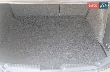 Седан Mazda 3 2013 в Дніпрі