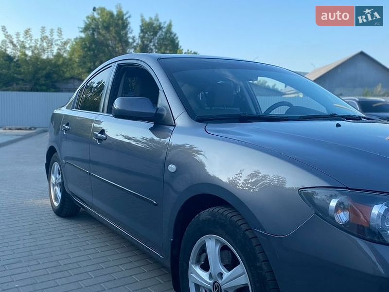 Седан Mazda 3 2007 в Смілі