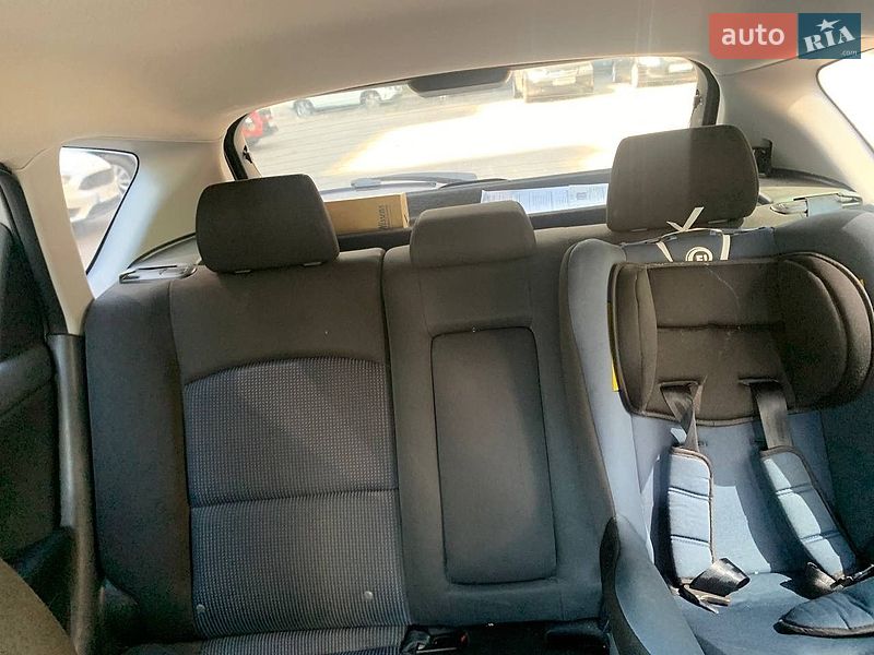 Хэтчбек Mazda 3 2004 в Киеве