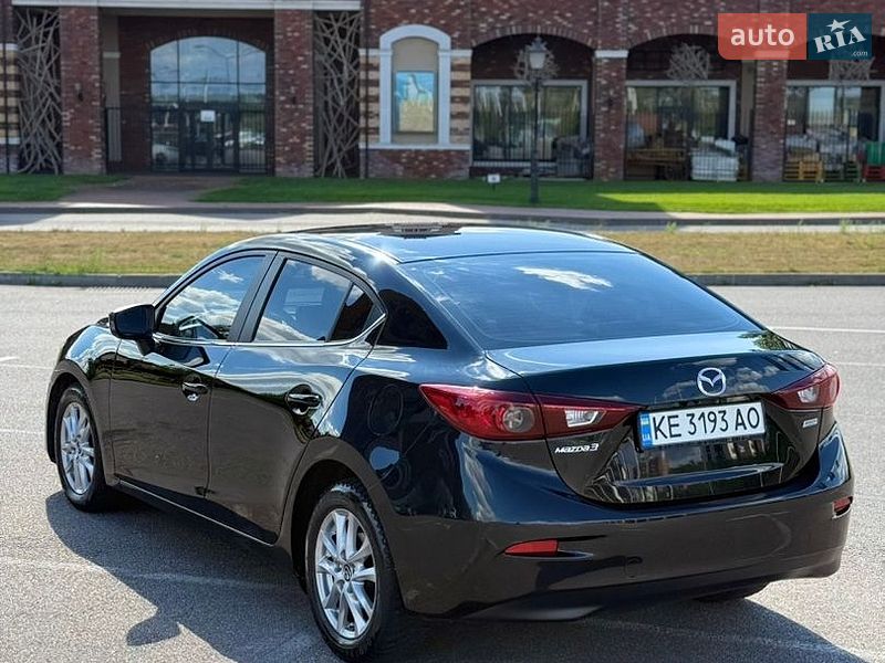 Седан Mazda 3 2016 в Києві