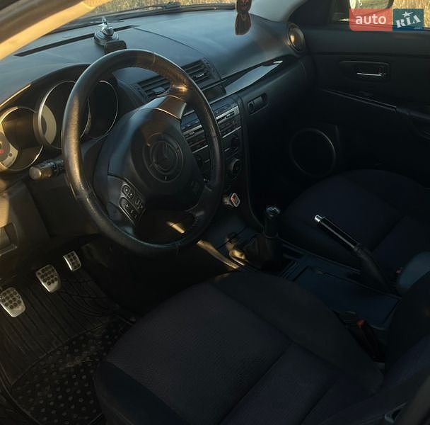 Хетчбек Mazda 3 2007 в Сарнах