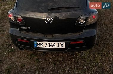 Хетчбек Mazda 3 2007 в Сарнах