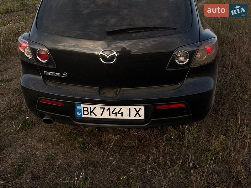 Хетчбек Mazda 3 2007 в Сарнах