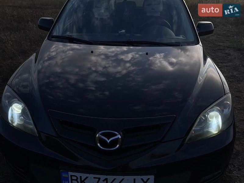 Хетчбек Mazda 3 2007 в Сарнах