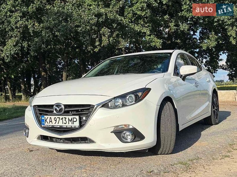 Седан Mazda 3 2015 в Василькове