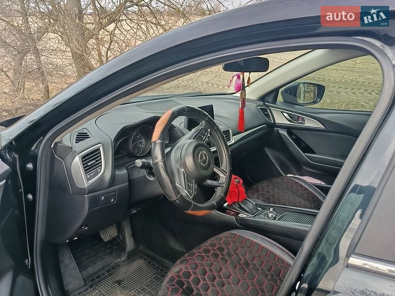 Седан Mazda 3 2017 в Броварах