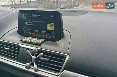 Седан Mazda 3 2017 в Броварах