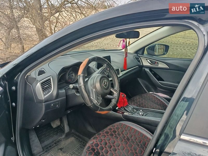 Седан Mazda 3 2017 в Броварах