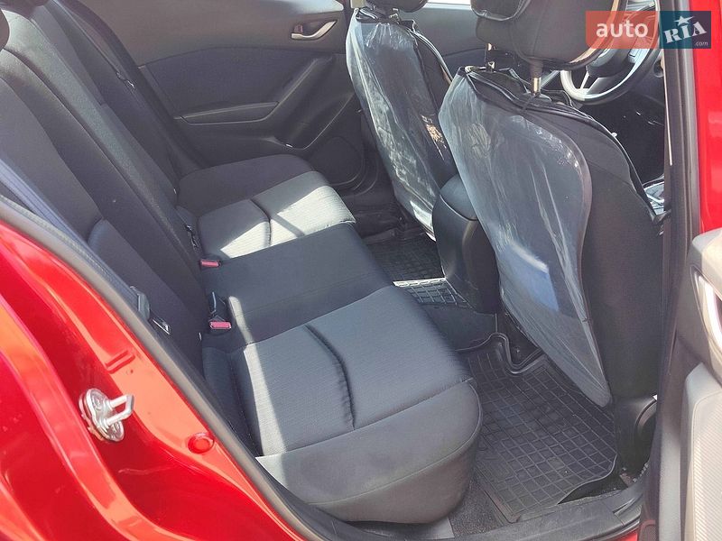 Седан Mazda 3 2016 в Києві